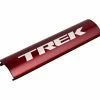 Cover Trek Allant+ Rib 625w Battery Cover Gloss Red 2 Cover Trek Allant+ Rib 625w Battery Cover Gloss Red -Vélos TrekSoldes Magasin cover trek allant rib 625w battery cover gloss red 800x800 1